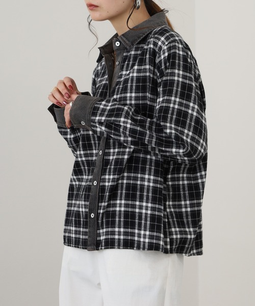 EGLANTINE（エグランティーヌ）の「EGLANTINE デニム切替チェックブラウス 長袖（シャツ/ブラウス・レディース・ネイビー/グレー・38）」の4枚目の写真