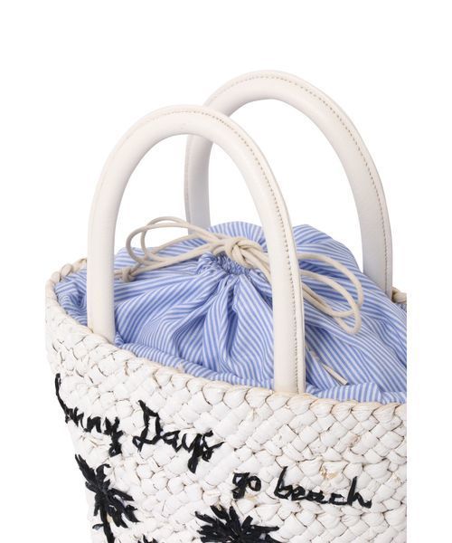 NATURAL BEAUTY BASIC（ナチュラルビューティーベーシック）の「ホワイトペイントバスケット（トートバッグ・レディース・ホワイト・ﾌﾘ-）」の4枚目の写真