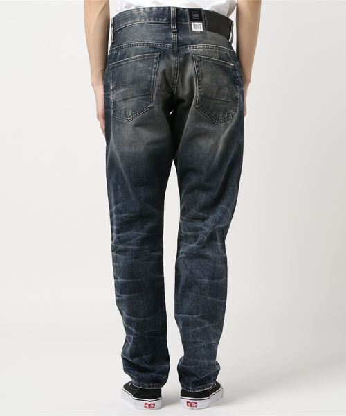 G-STAR（ジースター）の「3301 Tapered Jeans（デニムパンツ・メンズ・ダークブルー・30/30/33/32/32/30/36/32/28/32/32/32/29/30/29/32/28/30/30/32/31/32/34/32）」の3枚目の写真