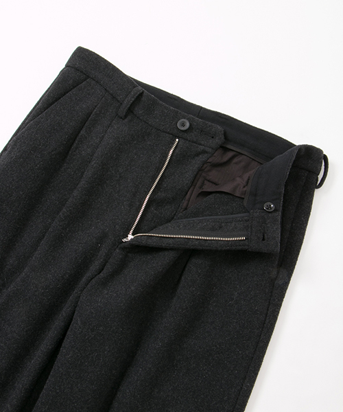 WORK NOT WORK URBAN RESEARCH(ワークノットワークアーバンリサーチ)の「WORK NOT WORK JB WIDE TROUSER(その他パンツ・メンズ・ブラック/グレー・MEDIUM/LARGE/SMALL)」の7枚目の写真