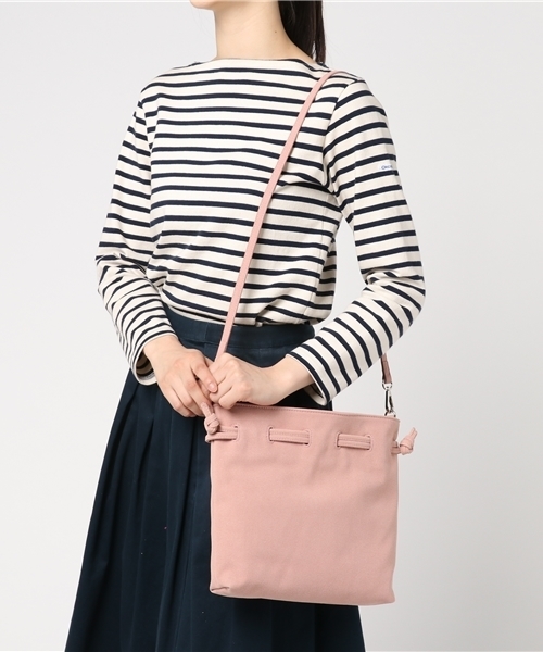 NATURAL BEAUTY BASIC（ナチュラルビューティーベーシック）の「【VERY 7月号掲載】【JJ 7月号掲載】ライトソフトショルダーバッグ（ショルダーバッグ・レディース・ベージュ系その他/ピンク/ベージュ・ﾌﾘ-）」の7枚目の写真