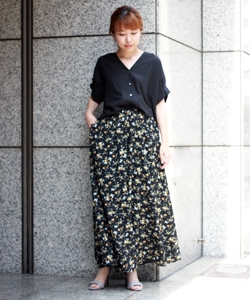 le.coeur blanc(ルクールブラン)の「スタンドVネックタックスリーブシャツ(シャツ/ブラウス・レディース・ピンク系その他/ブラック/オフホワイト/マスタード・FREE)」の18枚目の写真