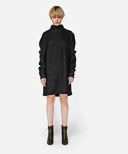 CHARLES & KEITH(チャールズ & キース)の「バックルアンクルブーツ / BUCKLE ANKLE BOOTS(ブーツ・レディース・オリーブ・23.5cm/24.5cm/23cm/25.0cm/22.5㎝)」の6枚目の写真