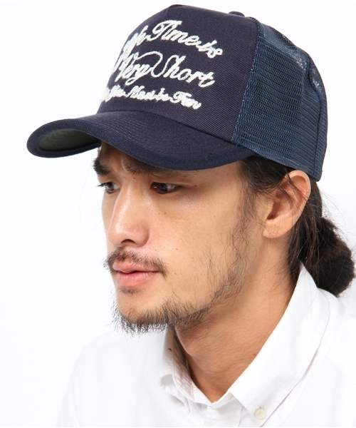 BEAMS（ビームス）の「BEAMS / ウール刺繍トラックキャップ（キャップ・メンズ・グレー/ブラック/ブラウン/グリーン/ネイビー・ONE SIZE）」の5枚目の写真