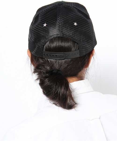 BEAMS（ビームス）の「BEAMS / ウール刺繍トラックキャップ（キャップ・メンズ・グレー/ブラック/ブラウン/グリーン/ネイビー・ONE SIZE）」の7枚目の写真