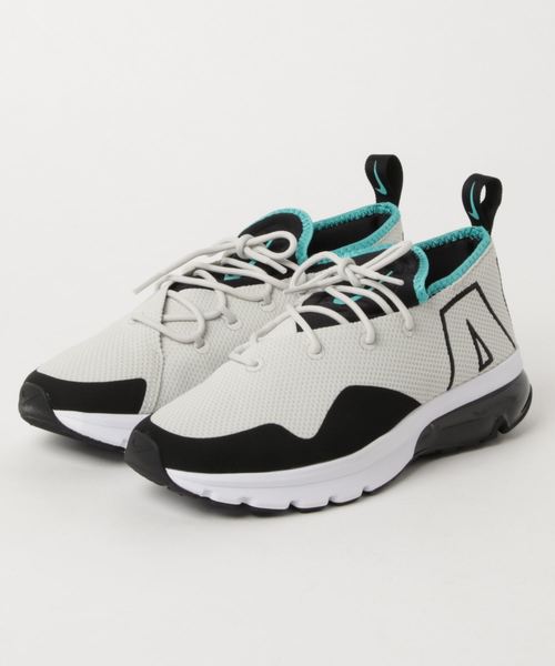 NIKE(ナイキ)の「NIKE / ナイキ エアマックスフレア JR(スニーカー・メンズ・ブラック/ブルー系その他・25cm/26cm/27cm/28cm)」の2枚目の写真