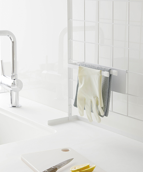 TIMELESS COMFORT(タイムレスコンフォート)の「tower (タワー) 自立式メッシュパネル用 布巾ハンガー(キッチンツール)」|ホワイト