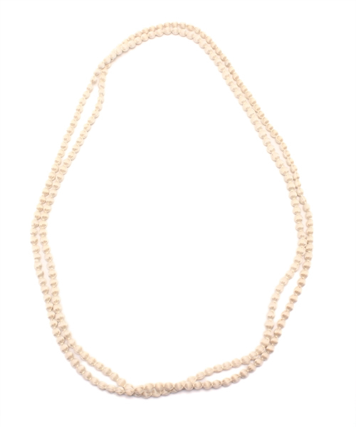 Tiara（ティアラ）の「CITRUS ネックレス（ネックレス・レディース・チャコールグレー/モカ/アイボリー/ピンク・9）」の4枚目の写真