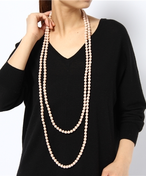 Tiara（ティアラ）の「CITRUS ネックレス（ネックレス・レディース・チャコールグレー/モカ/アイボリー/ピンク・9）」の5枚目の写真