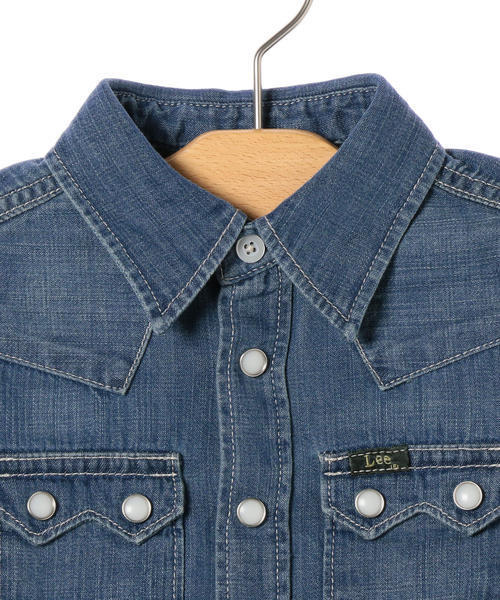 SHIPS(シップス)の「Lee:デニム ウェスタン シャツ【SHIPS別注】(kids)(シャツ/ブラウス・キッズ・ネイビー・120/140/110/130/150/100)」の3枚目の写真