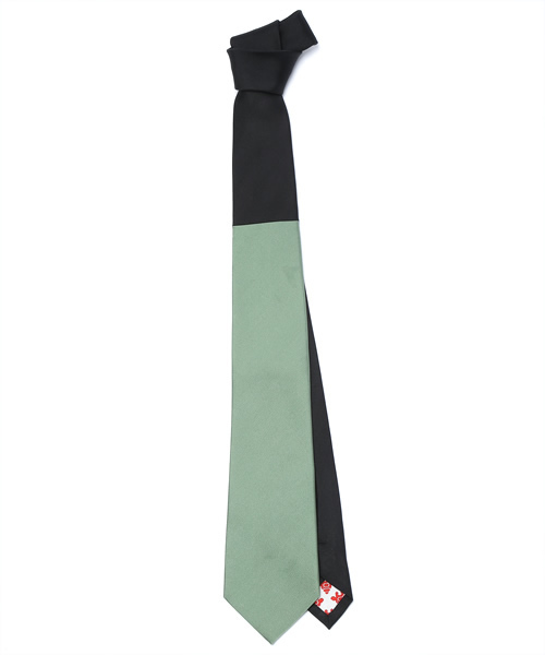 giraffe(ジラフ)の「バイカラークレリックタイ BLACK×GREEN(ネクタイ・メンズ・グリーン・FREE)」の4枚目の写真