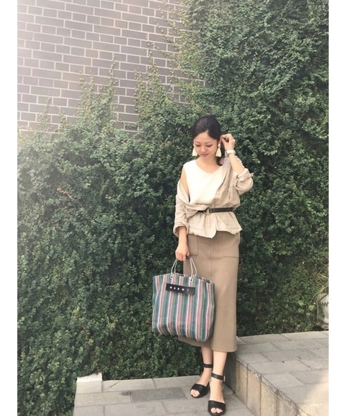 Editt by YECCA VECCA（エディットバイイェッカヴェッカ）の「ノルマンディーリネンシャツ ●（シャツ/ブラウス・レディース・ベージュ/ブラウン/オフホワイト・FREE）」の3枚目の写真