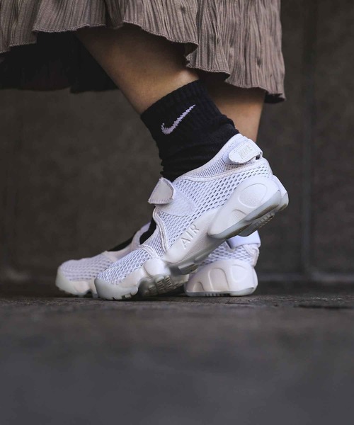 セール Nike ナイキ エア リフト ブリーズ Nike Air Rift Breathe 8486 100 Sp スニーカー Nike ナイキ のファッション通販 Zozotown