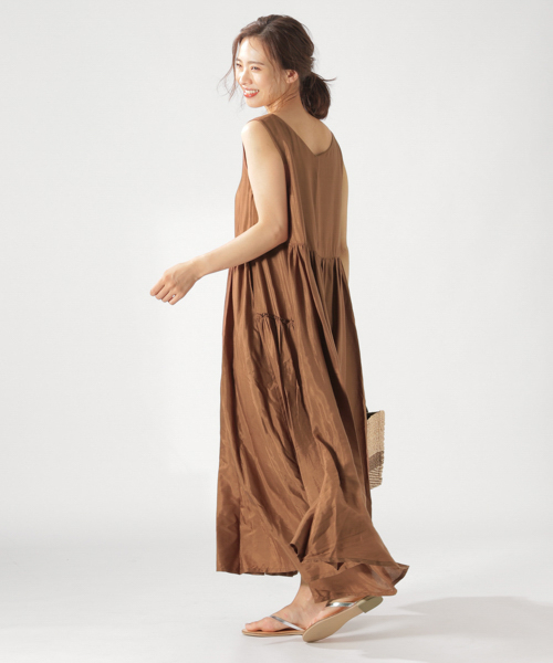 BAYFLOW(ベイフロー)の「ティアードワンピース(ワンピース・レディース・ブラウン/ボルドー/チャコール・FREE)」の8枚目の写真