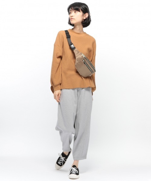 LAKOLE（ラコレ）の「ダブルジップボディバッグ / LAKOLE（ボディバッグ/ウエストポーチ・レディース・ブラック/ブルー/グリーン/キャメル・FREE）」の6枚目の写真