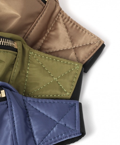 LAKOLE（ラコレ）の「ダブルジップボディバッグ / LAKOLE（ボディバッグ/ウエストポーチ・レディース・ブラック/ブルー/グリーン/キャメル・FREE）」の19枚目の写真