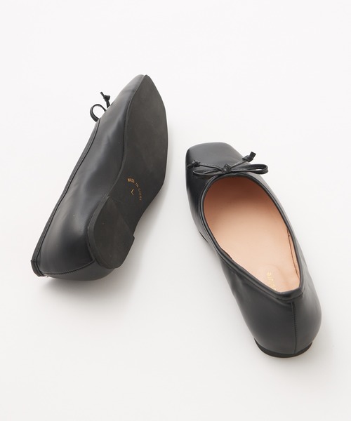 natural couture(ナチュラルクチュール)の「スクエアトゥバレエシューズ(バレエシューズ・レディース・ブラック/アイボリー/モカ・S/M/L)」の4枚目の写真