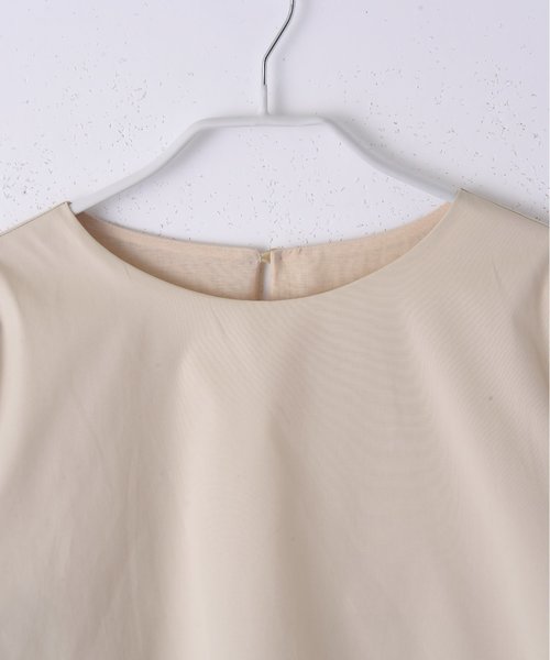 RAW FUDGE（ローファッジ）の「ポイントプリーツブラウス（シャツ/ブラウス・レディース・ブラック/ベージュ/オフホワイト・M）」の16枚目の写真