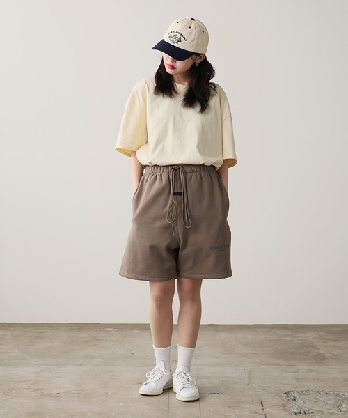 FOG ESSENTIALS（エフオージーエッセンシャルズ）の「FOG ESSENTIALS/エッセンシャルズ ESSENTIALS LOGO SS TEE 半袖Tシャツ バックロゴ 大きめサイズ（Tシャツ/カットソー・メンズ・グレー/ブラック/クリーム・XL/L/M/S/XXL）」の21枚目の写真