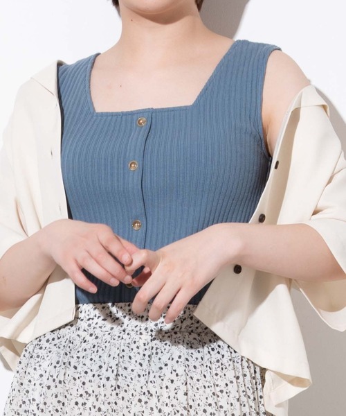 WEGO（ウィゴー）の「WEGO/リブフロントボタンタンクトップ（タンクトップ・レディース・ブラック/ホワイト/イエロー/ライトブラウン/オレンジ/ライム/カーキ/ブルー系その他・FREE）」の6枚目の写真