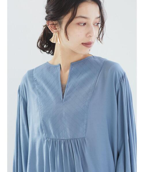 Green　Parks（グリーンパークス）の「フレアブラウス＊（Tシャツ/カットソー・レディース・ベージュ/オフホワイト/ブルー・FREE）」の20枚目の写真