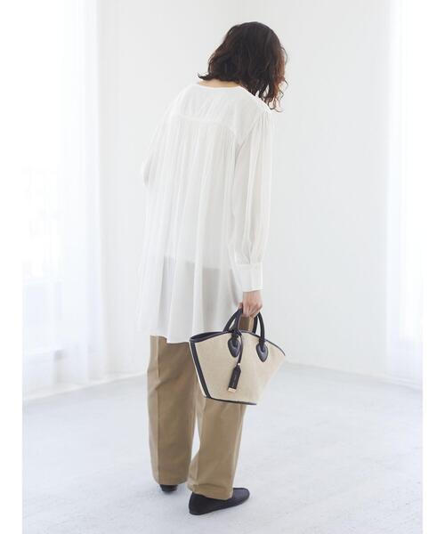 Green　Parks（グリーンパークス）の「フレアブラウス＊（Tシャツ/カットソー・レディース・ベージュ/オフホワイト/ブルー・FREE）」の7枚目の写真