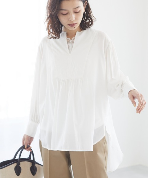 Green　Parks（グリーンパークス）の「フレアブラウス＊（Tシャツ/カットソー・レディース・ベージュ/オフホワイト/ブルー・FREE）」の2枚目の写真