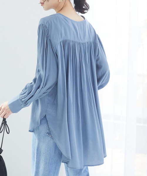 Green　Parks（グリーンパークス）の「フレアブラウス＊（Tシャツ/カットソー・レディース・ベージュ/オフホワイト/ブルー・FREE）」の3枚目の写真