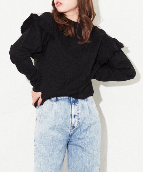 CONVERSE STARS(コンバーススターズ)の「袖フリルプルオーバー(Tシャツ/カットソー・レディース・ホワイト/ブラック・FREE)」の1枚目の写真