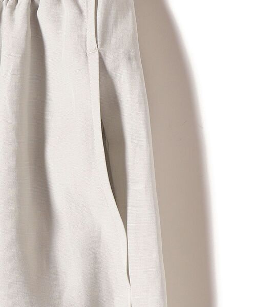 SHIPS（シップス）の「〈手洗い可能〉ソリッド/ドット サイドベンツイージーパンツ◇（その他パンツ・レディース・ライトグレー/ブラック/グリーン・38/36）」の6枚目の写真