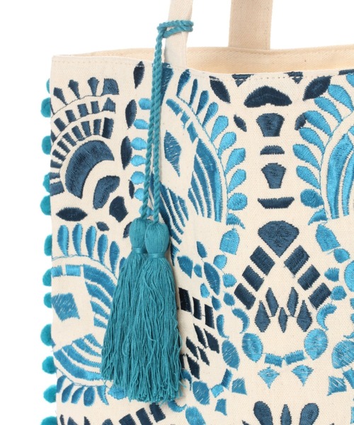 BAYFLOW（ベイフロー）の「エンブロイダリートート（トートバッグ・レディース・スカイブルー/ブルー/アイボリー・FREE）」の11枚目の写真