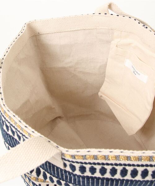 Samansa Mos2 blue（サマンサモスモスブルー）の「エスニカンバッグL（トートバッグ・レディース・ネイビー/グレー・LARGE）」の5枚目の写真