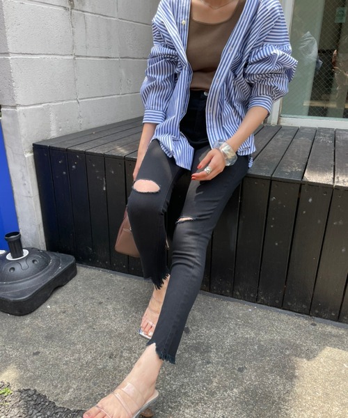 WEGO(ウィゴー)の「WEGO/カットオフデニムスキニーパンツ(デニムパンツ・レディース・ブラック/スカイブルー・SMALL/MEDIUM)」の12枚目の写真