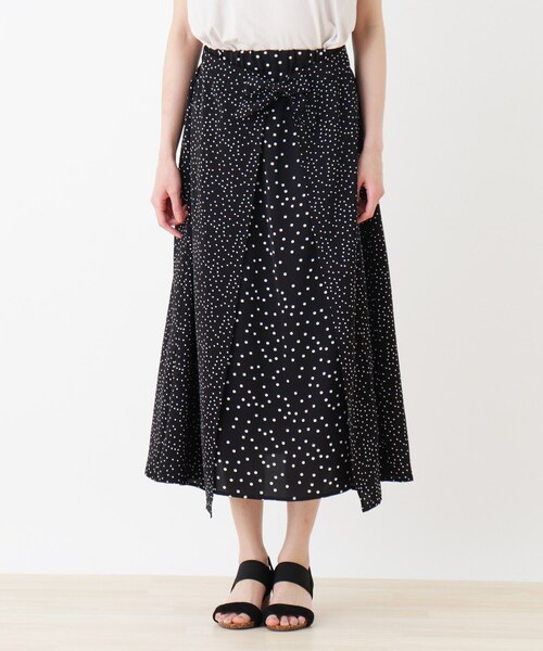 SHOO・LA・RUE（シューラルー）の「◆ラップ風Aラインドットスカート（スカート・レディース・ブラック系5/ネイビー系5・00）」の3枚目の写真
