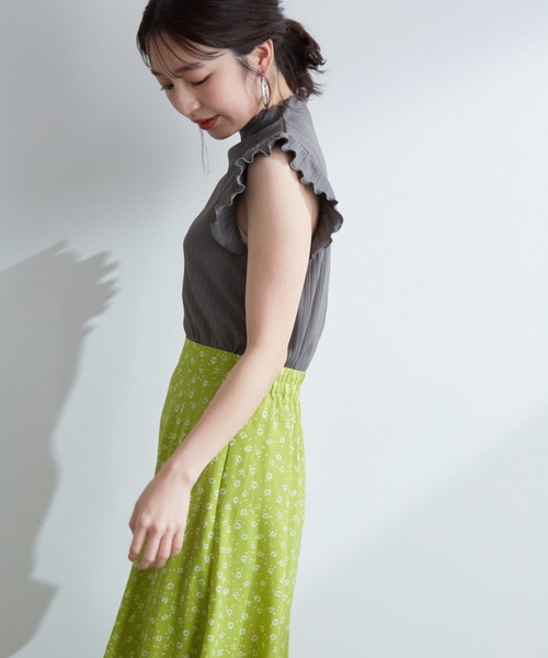 VIS（ビス）の「【洗濯機可】大人フリルですっきり見え。ランダムテレコプルオーバー（Tシャツ/カットソー・レディース・チャコールグレー/オフホワイト/ピンク・FREE）」の16枚目の写真