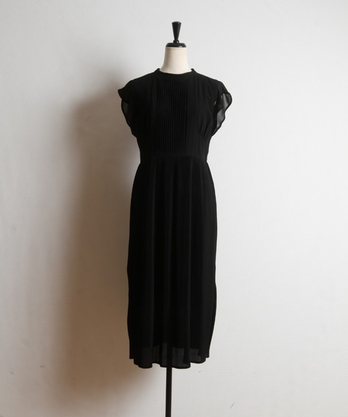 &. NOSTALGIA(アンドドットノスタルジア)の「ピンタックプリーツロングワンピース(ワンピース・レディース・ブラック/グレイッシュブルー・FREE)」の18枚目の写真