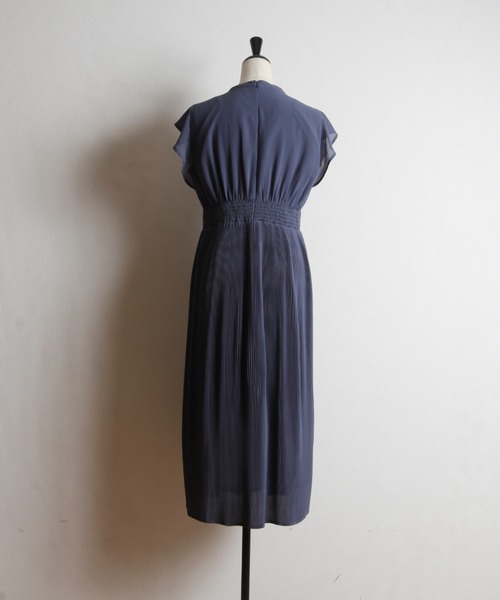 &. NOSTALGIA(アンドドットノスタルジア)の「ピンタックプリーツロングワンピース(ワンピース・レディース・ブラック/グレイッシュブルー・FREE)」の21枚目の写真