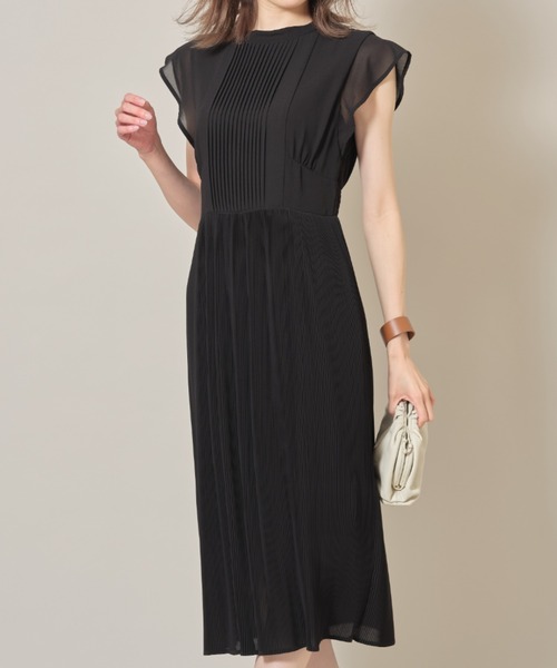 &. NOSTALGIA(アンドドットノスタルジア)の「ピンタックプリーツロングワンピース(ワンピース・レディース・ブラック/グレイッシュブルー・FREE)」の11枚目の写真