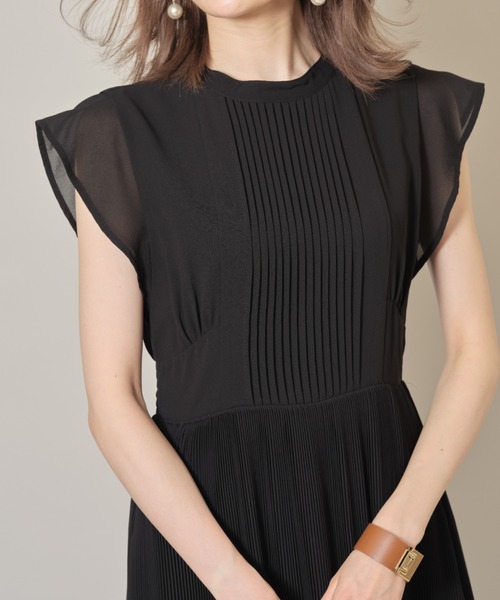 &. NOSTALGIA(アンドドットノスタルジア)の「ピンタックプリーツロングワンピース(ワンピース・レディース・ブラック/グレイッシュブルー・FREE)」の13枚目の写真