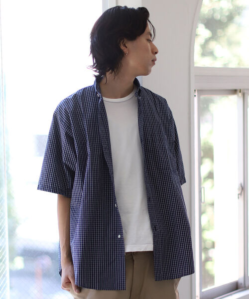 BEAMS（ビームス）の「BEAMS / インディゴ チェック イージー ボタンダウンシャツ（Tシャツ/カットソー・メンズ・ネイビー/インディゴブルー・SMALL/MEDIUM/LARGE/X-LARGE）」の7枚目の写真