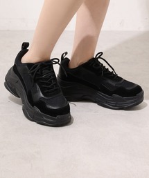 厚底スニーカー