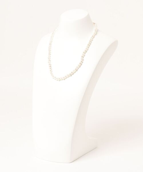 SPINNS（スピンズ）の「40cm パールネックレス（ネックレス・レディース・ホワイト・ONESIZE）」の2枚目の写真