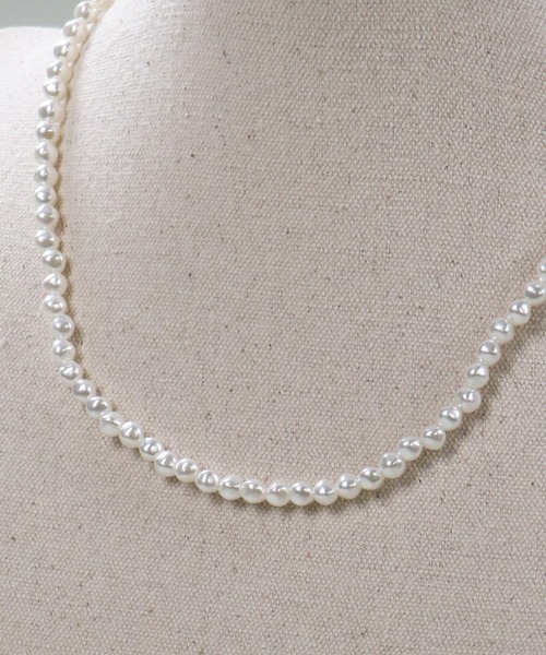 SPINNS（スピンズ）の「40cm パールネックレス（ネックレス・レディース・ホワイト・ONESIZE）」の10枚目の写真
