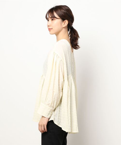 KOBE LETTUCE（コウベレタス）の「前後2wayラウンドカッティングティアードブラウス（シャツ/ブラウス・レディース・ホワイト系その他/グリーン系その他/オレンジ系その他/スモークピンク・FREE）」の7枚目の写真