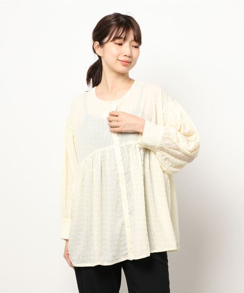 KOBE LETTUCE（コウベレタス）の「前後2wayラウンドカッティングティアードブラウス（シャツ/ブラウス・レディース・ホワイト系その他/グリーン系その他/オレンジ系その他/スモークピンク・FREE）」の6枚目の写真