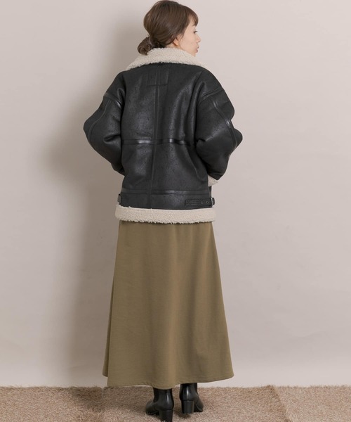 URBAN RESEARCH Sonny Label(アーバンリサーチサニーレーベル)の「ALPHA INDUSTRIES W B3 FAKE MOUTON(ムートンコート・レディース・ブラック/ブラウン/ライトブラウン・MEDIUM)」の5枚目の写真