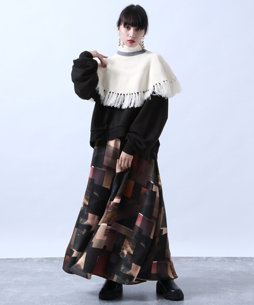 HARE（ハレ）の「ケープフリンジハイネックウォーマー(HARE)（ネックウォーマー/スヌード・レディース・ホワイト/ブラック/グレー・FREE）」の4枚目の写真