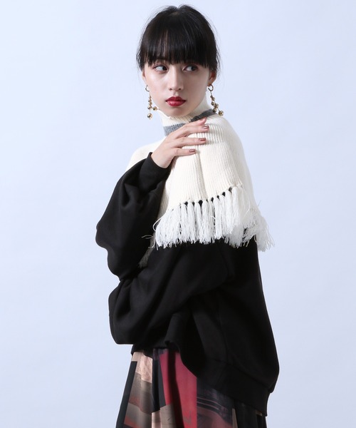 HARE（ハレ）の「ケープフリンジハイネックウォーマー(HARE)（ネックウォーマー/スヌード・レディース・ホワイト/ブラック/グレー・FREE）」の13枚目の写真