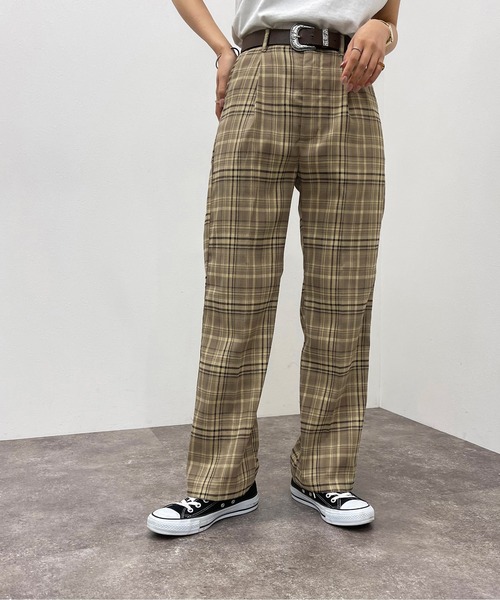 apres jour mignon（アプレジュールミニョン）の「チェックストレートパンツ【SETUP着用可能】【ZOZOTOWN限定アイテム】（その他パンツ・レディース・ベージュ/カーキ/ブラウン系その他・SMALL/MEDIUM/X-LARGE）」の3枚目の写真
