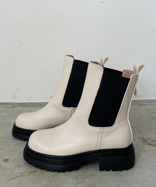 210nouve(トゥージュヌーブ)の「サイドゴアチェルシーブーツ(ブーツ・レディース・ホワイト/ブラック・36/38/37/39/35)」の10枚目の写真
